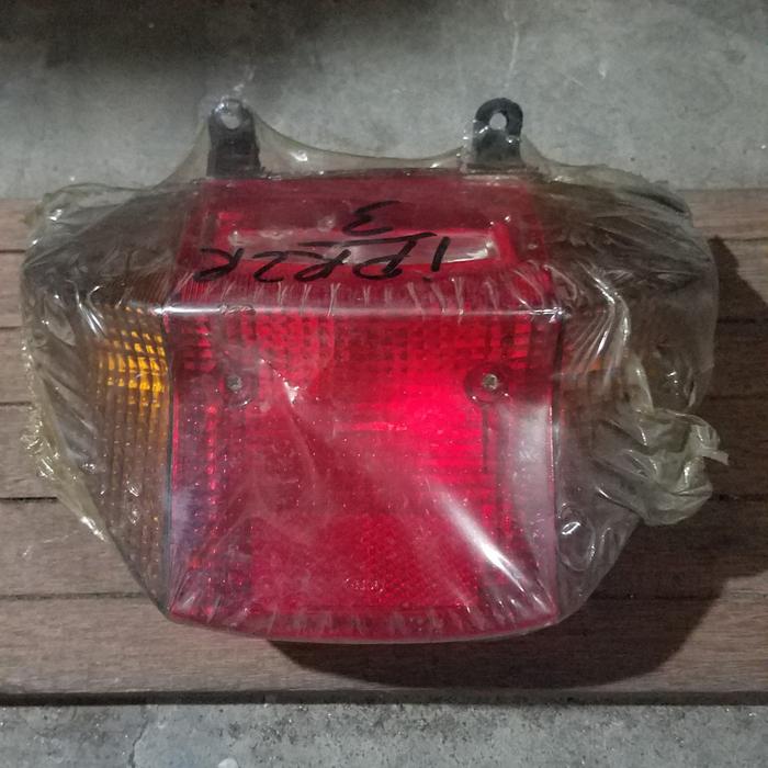 Gambar lampu stop complete stop lamp assy jptZnew Legenda Smash PX150 1pc. - Prima polos, Lampu Stop dari sinar betta farm undefined Tokopedia