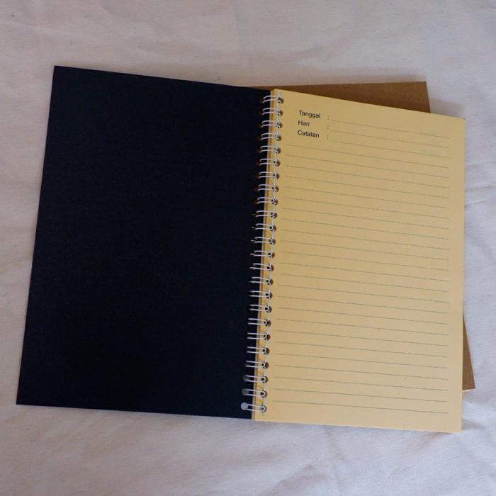Gambar BUKU CATATAN /BUKU / NOTE BOOK / NOTE BOOK SIMPLE / BUKU CATATAN ISI Kertas Paper Stationery - Hitam, cream dari KRC book store undefined Tokopedia