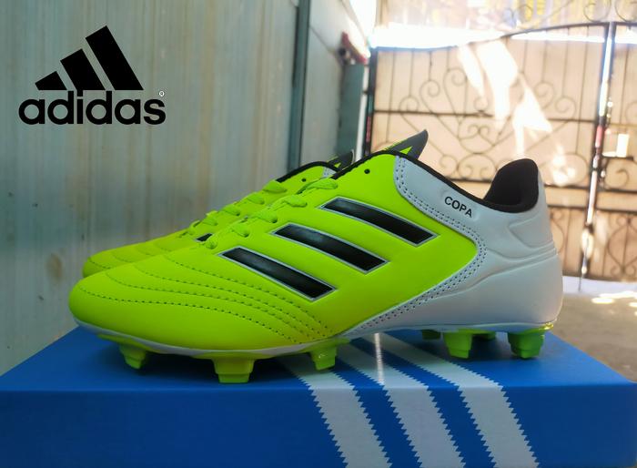 Gambar Sepatu Bola Adidas Copa Sepatu Sepak Bola Adidas Pria Dewasa Terbaru - Stabilo Putih, 43 dari Familysport93 undefined Tokopedia