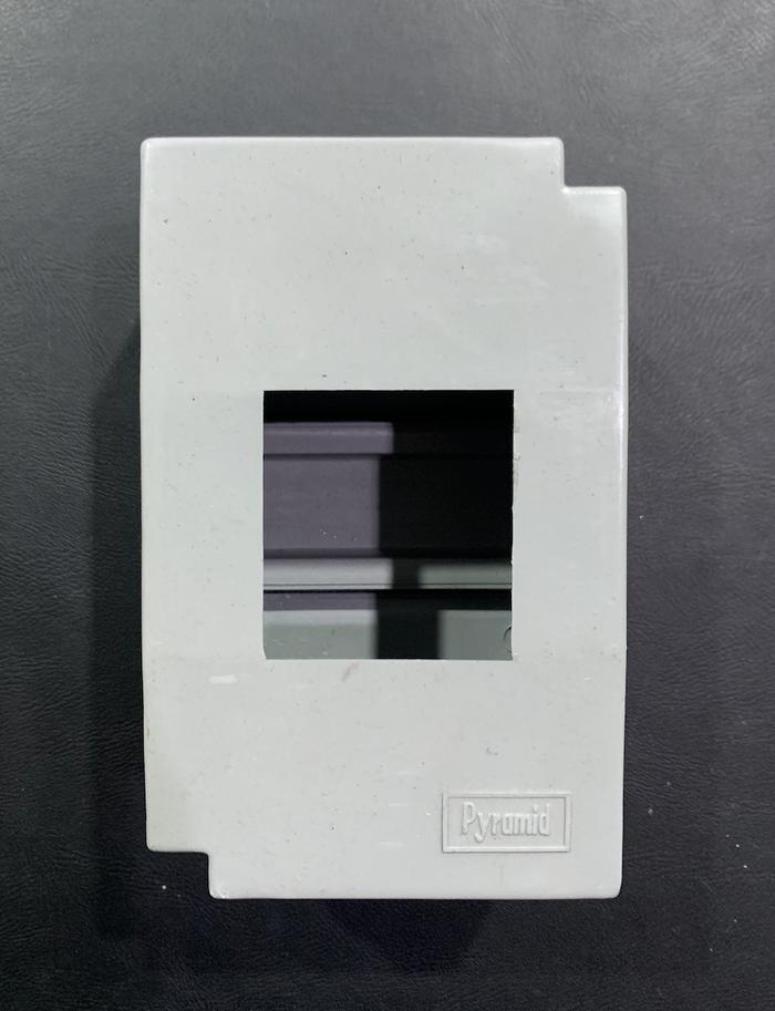 Gambar BOX ELCB 2-4 GRUP / TUTUP MCB 2-4 GRUP - 2 GRUP dari Abadi Jaya Plastic undefined Tokopedia