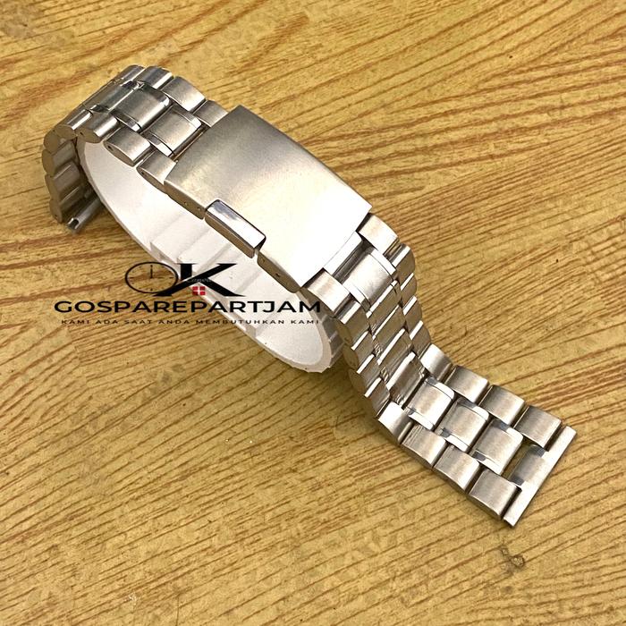 Gambar Tali Jam Tangan Rantai Stainless 18mm 20mm 22mm 24mm 26mm - Hitam, 18M - Silver datar, 24 dari Gosparepartjam undefined Tokopedia