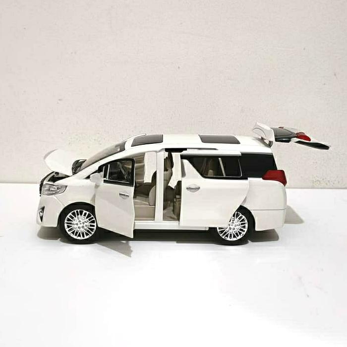 Gambar Mobil diecast miniatur New Toyota Alphard - Putih dari Best Shop JC undefined Tokopedia
