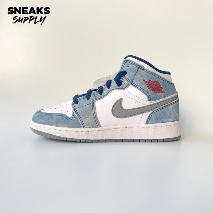 Gambar Air Jordan 1 Mid SE French Blue GS dari Sneakssupply undefined Tokopedia