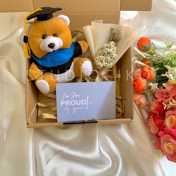 Gambar KADO WISUDA C / HAMPERS WISUDA / BONEKA WISUDA / HAMPERS HADIAH SNACK - WISUDA G dari studiociko undefined Tokopedia