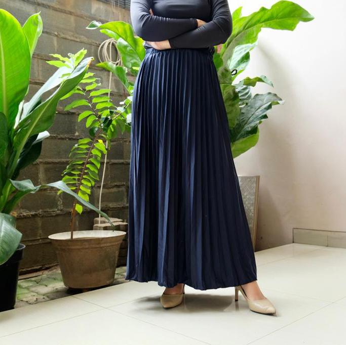Gambar rok plisket premium - Navy dari Wa.dizzy undefined Tokopedia