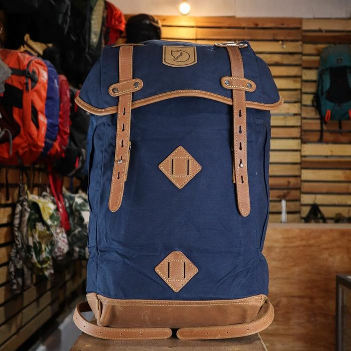 duffle bag backpack herschel Heritage Kansas State Clothing This duffle bag is Color:Blue Bell Denim Floral Brasilia Training Backpack Mochila
