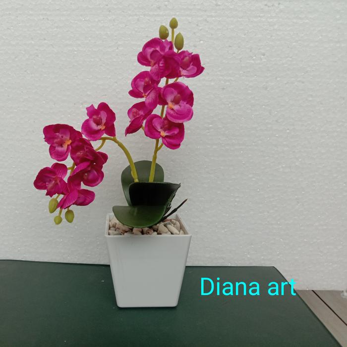 Gambar bunga anggrek hias/anggrek tiruan/artificial termurah - Ungu dari Bunga plastik Diana Art undefined Tokopedia