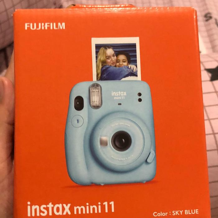 Kamera Fuji Instax Mini 11 Sky Blue Dan Isi Film Box