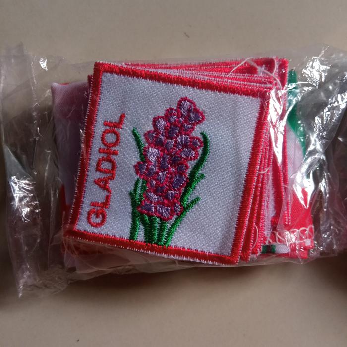 Gambar Bet 1 Set Tanda Regu Bendera Bunga Tanaman Tumbuhan Pramuka Putri Rose Gladiol Lili Melati Mawar Kaca Piring Kamboja Rafflesia Sakura - Gladiol dari Toko Java Seragam undefined 3 Tokopedia
