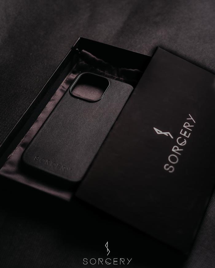 Gambar SORCERY Premium Genuine Leather Case for iPhone 13 / Pro / Max MagSafe - Black, 13 dari Sorcery undefined Tokopedia
