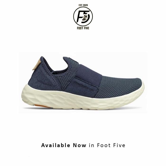 Gambar Sepatu Slip on Pria New Balance Fresh Foam V2 Original BNIB - 41.5 dari Foot Five undefined Tokopedia