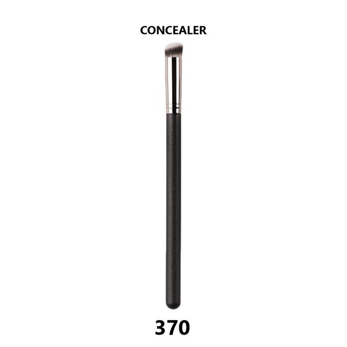 Gambar Brush C014 Make Up Foundation - Concealer High Quality - #370 dari Makeover Kosmetik' undefined Tokopedia