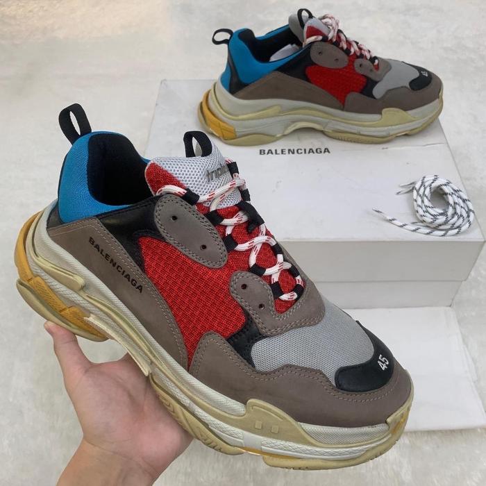 Gambar Balenciaga Triple S Multicolor Sneakers Authentic 100% 100% dari AHMconsignment undefined Tokopedia