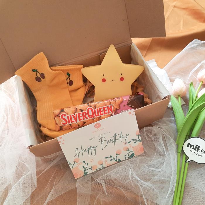 Gambar hampers birthday | hadiah ulang tahun pacar | kado ultah teman bestie - starlight dari milov.hampers undefined Tokopedia
