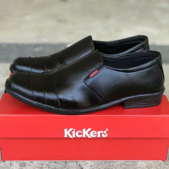Gambar Sepatu Pantofel Pria Kerja Kantor Formal Kulit KicKers Oxford - Hitam, 39 dari ISTANA SANDAL 11 undefined Tokopedia
