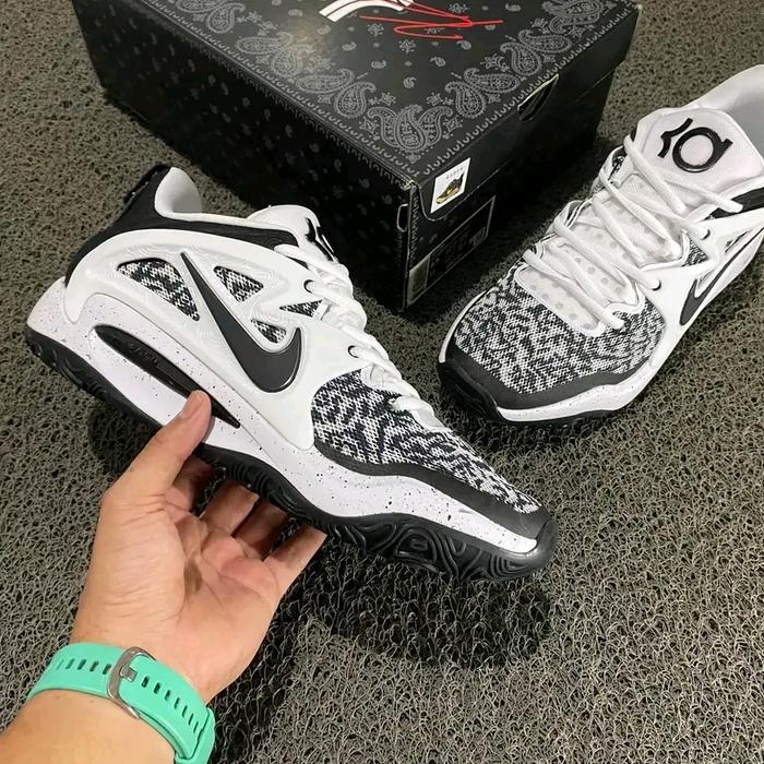 kd 15 oreos