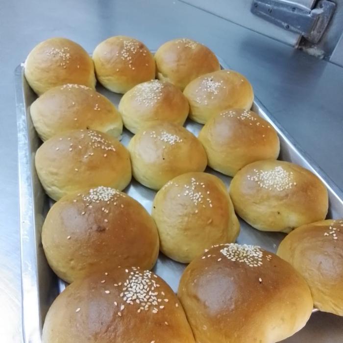 Gambar Bakery Legenda Jakarta Suisse -- Roti Aneka Rasa(min 10 pcs & blh mix) - Kacang Tanah dari BCSStore1 undefined Tokopedia