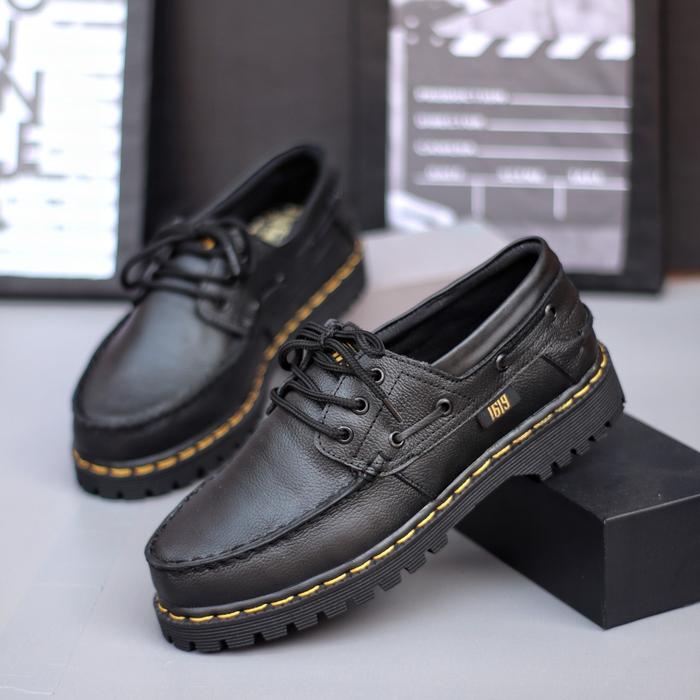 Gambar Sepatu Casual Pria Formal Docmart Low Boots Kulit Sepatu Kerja Pesta - Triumph hitam, 39 dari RfoThree undefined Tokopedia