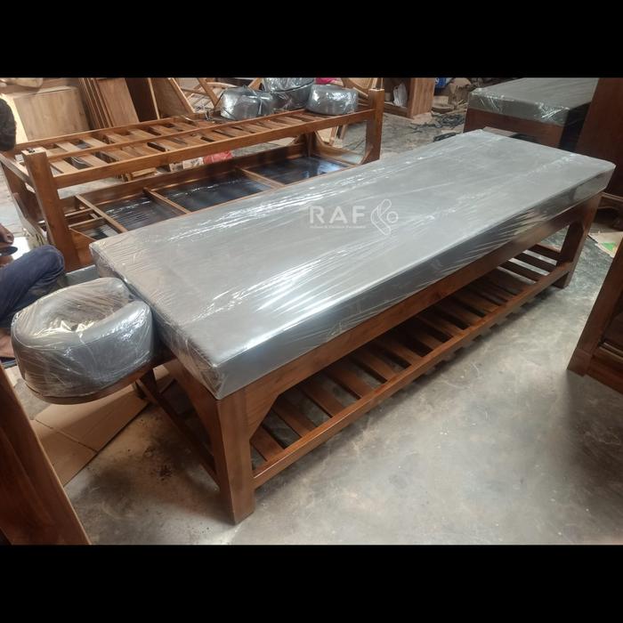 Gambar Dipan SPA Kepala Lipat, Dipan Pijat Busa Jati dari CV. Rico Art Furniture undefined Tokopedia