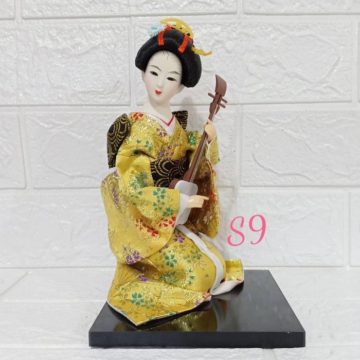 Gambar geisha pajangan / geisha doll jepang / boneka jepang geisha - S9 dari miracle3 undefined Tokopedia