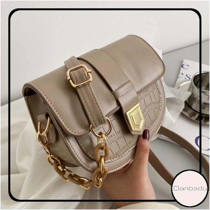 Gambar Tas Selempang Slingbag Simple Elegan Fashion Import Wanita Cantik - Khaki dari Danbadu.id undefined Tokopedia