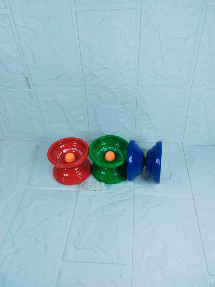 Gambar Yoyo besi murah super yoyo beering - yoyo metal pol dari Rangga three store undefined Tokopedia