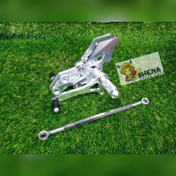 Gambar Underbone footstep All Vixion R15 V2 Vixion Old New R15 Old Full CNC - chrome dari Shena Speed Shop undefined Tokopedia