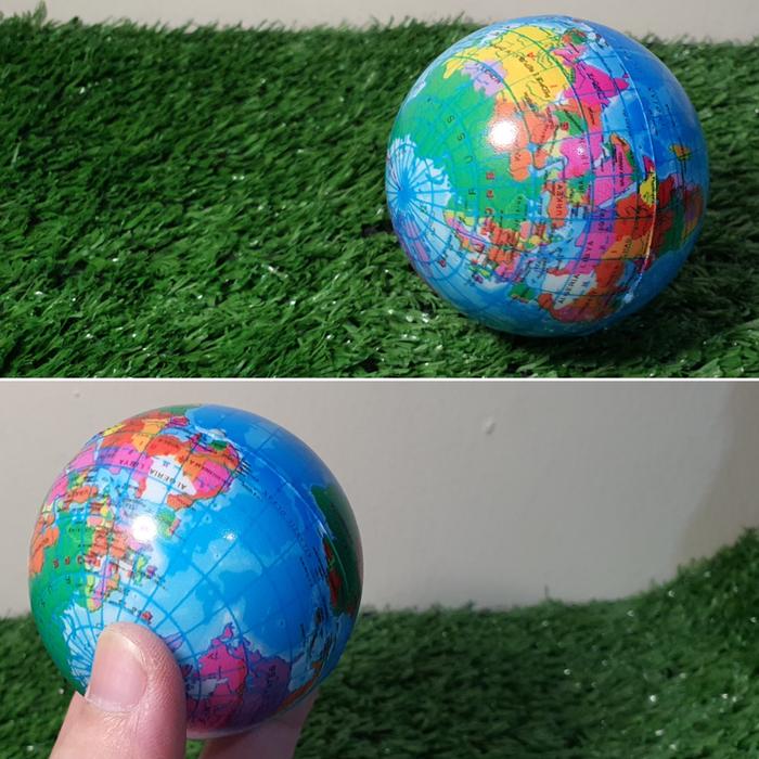 Gambar soccer ball MAINAN rubber hiasan kandang sugar glider hamster kucing - BOLA DUNIA dari charlotte bowtique undefined Tokopedia