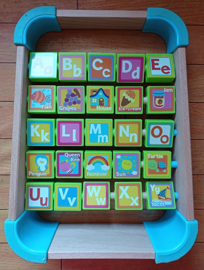 Jual Mainan anak Early Learning Centre Alphabet Teaching Frame