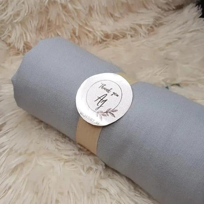 Gambar kerudung hijab segi empat bahan katun paris premium neci warna abu / - abu muda dari saniek undefined 2 Tokopedia