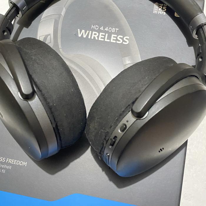 Jual Sennheiser hd 4.40 bt headphones Jakarta Barat bnwstoremm