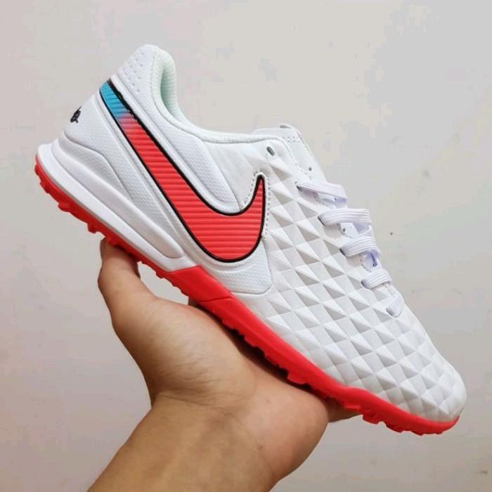 SEPATU FUTSAL TIEMPO LEGEND8 PRO WHITE CRIMSON TRUF-SEPATU FUTSAL 39 di  Sepatustar Tokopedia