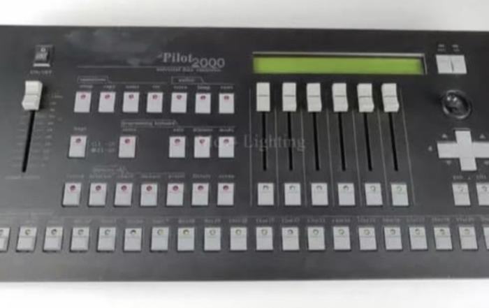 Gambar mixer pilot 2000 dmx - Model lama dari Doremi.Musik undefined Tokopedia