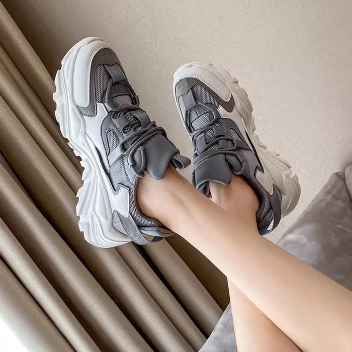 Gambar sepatu sneakers wanita korea kets murah casual keren hak tinggi gaya v - motif 2, 36 dari malkan undefined Tokopedia