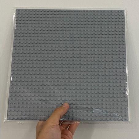 Gambar Base Plate Nano Papan Block Duplo Nano 25x25 cm 32x32 Dots Board Toys - Light Grey dari Malo Toys undefined Tokopedia