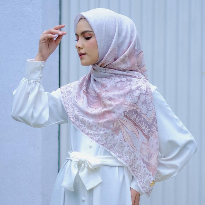Gambar Andalusia Scarf Royal Hijab Segi Empat Motif Premium Voal Lasercut - Ivory dari Andalusia Scarf Official undefined Tokopedia
