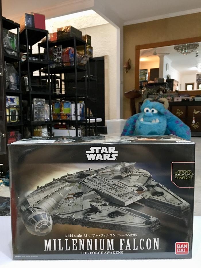 Gambar MILLENNIUM FALCON MODEL KIT 1/144 scale ASLI BANDAI JAPAN STARWARS dari Mina the Dracula undefined Tokopedia
