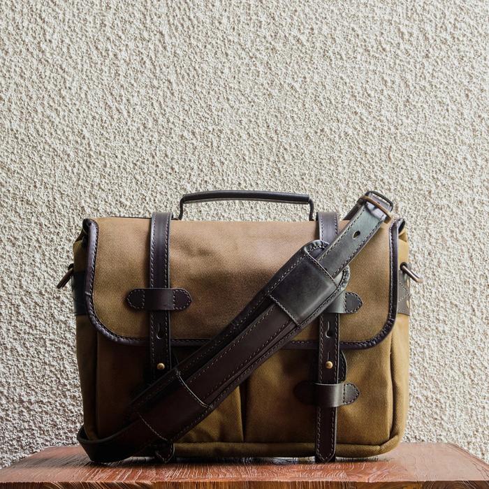Gambar Rana 11 Mocca Waxed Twill Camera Bag - Messenger Bag dari Letsdothis Indonesia undefined Tokopedia