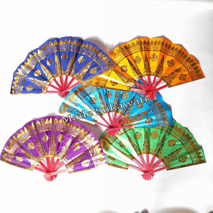 Gambar Kipas prada tari adat khas bali - Warna random, Tanpa rumbai dari MadeSukawati undefined Tokopedia