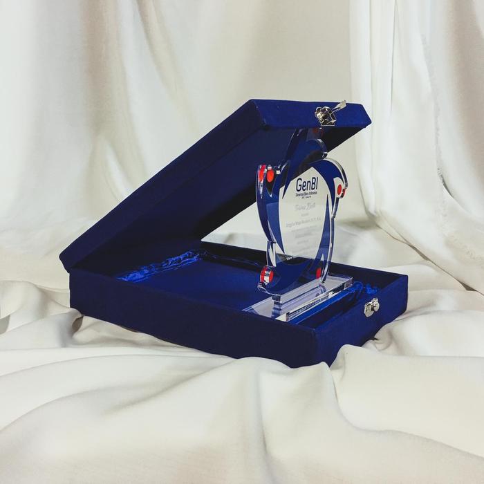 Gambar Plakat Custom, Plakat Akrilik, Custom Plakat Akrilik, Akrilik 5mm - + BOX, 20X20CM dari pepido undefined Tokopedia