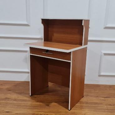 Gambar MEJA KASIR MEJA LABORATORIUM MEJA BELAJAR MEJA STAF MEJA KERJA MK 190 - 1 LACI dari ALFATWIN undefined Tokopedia