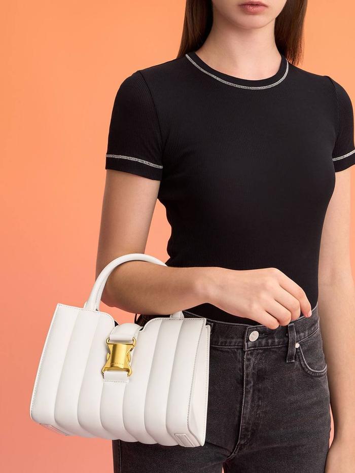 Gambar tas wanita -Ivy Buckle Tote Bag & Harmonee Black - CK Ivy cream, one size dari hellobrandholic_ undefined Tokopedia