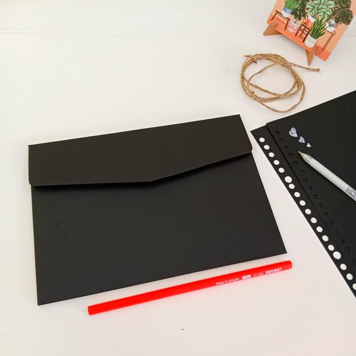 Gambar AMPLOP KARTU A5 / AMPLOP UCAPAN / AMPLOP KARTU UCAPAN - Hitam dari Gress books.id undefined Tokopedia