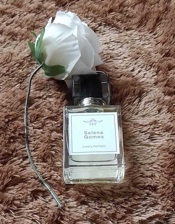 Gambar Inspired Parfum Selena Gomez Luxury Grade Mewah Lembut dan Tahan Lama - Kemasan 50 ml dari Butik Parfum dan Body Care undefined Tokopedia