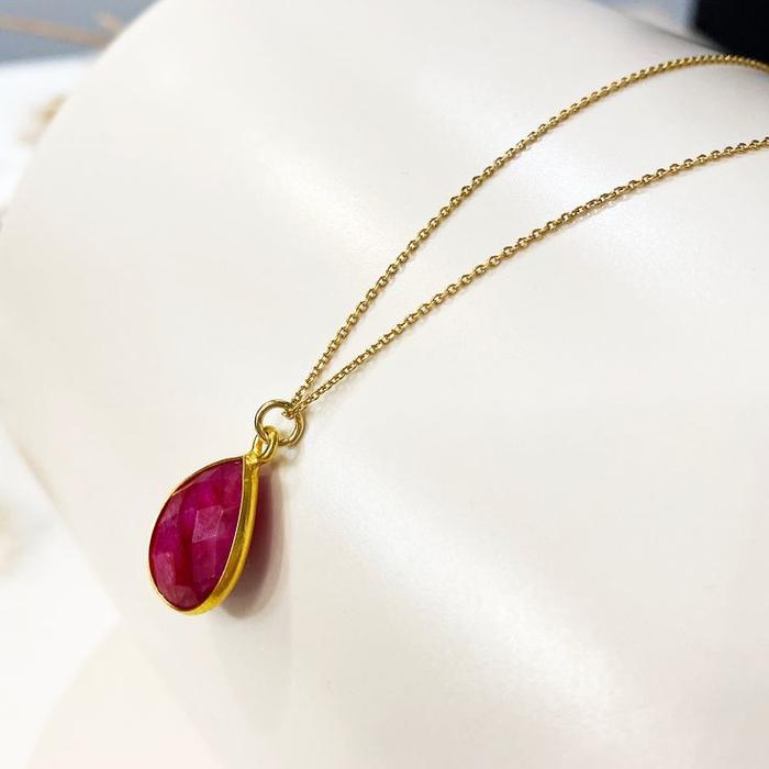 Gambar Liontin emas asli dengan permata ruby pear shape dari BIYA JWELRY undefined Tokopedia
