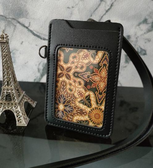 Gambar ID Card Kulit Pira dan Wanita Name Tag Kulit Card Holder Kulit WKS-15 - Hitam dari WIKAS undefined Tokopedia