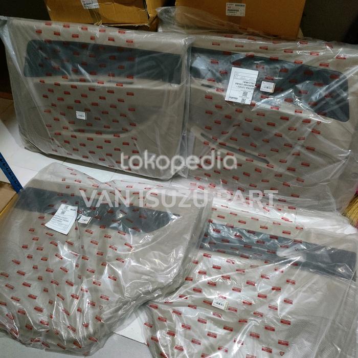 Gambar DOOR TRIM DOORTRIM 1 SET UNTUK 1 MOBIL 4PCS PANTHER NEW WARNA BEIGE - DEPAN (R/L) dari VAN ISUZU PART undefined Tokopedia
