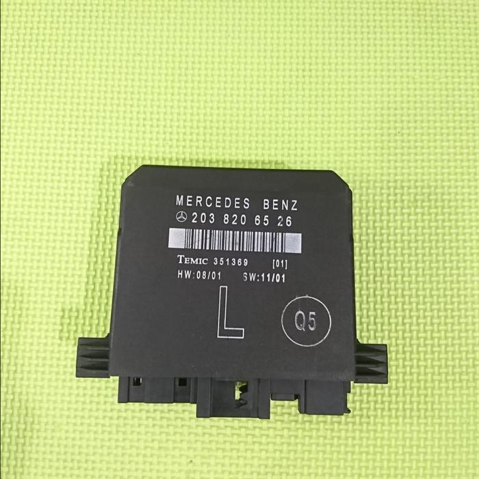 Gambar Mercedes C Class W203 Door Control Module Central Lock Power Windows - Belakang Kiri dari Mobil Bener undefined Tokopedia