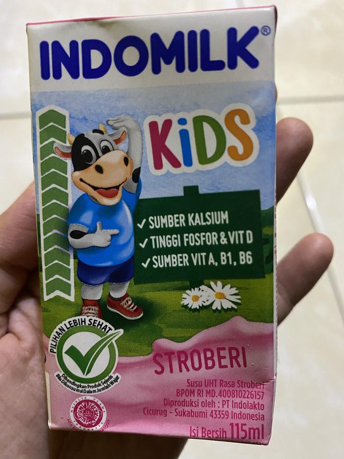 Gambar susu indomilk kotak 115 ml - Strawberi dari setyaningrum w undefined Tokopedia