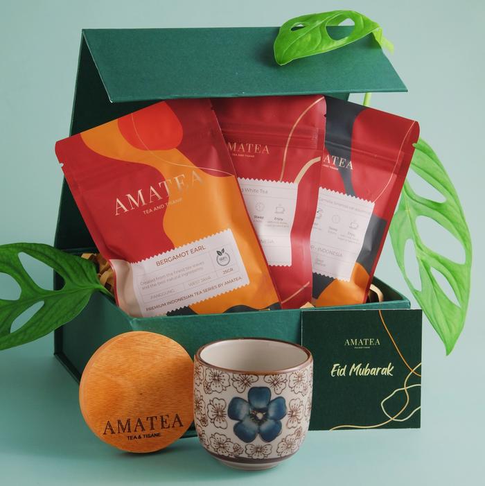 Jual AMATEA 'Tea and Blue Sakura' Exclusive Hamper Kado Gift - Jakarta ...